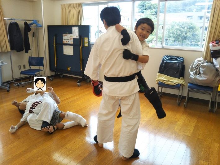 稽古中の子供たちの表情です。真剣さの中にも笑顔を忘れないよう努めています